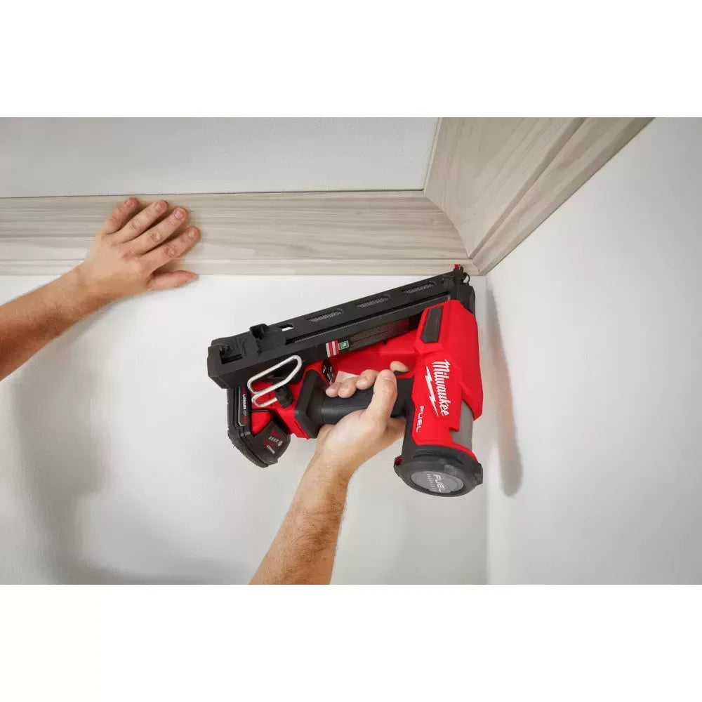 Milwaukee 2839-20 M18 FUEL Ergonomic Cordless 15 Gauge Finish Nailer - Bare Tool