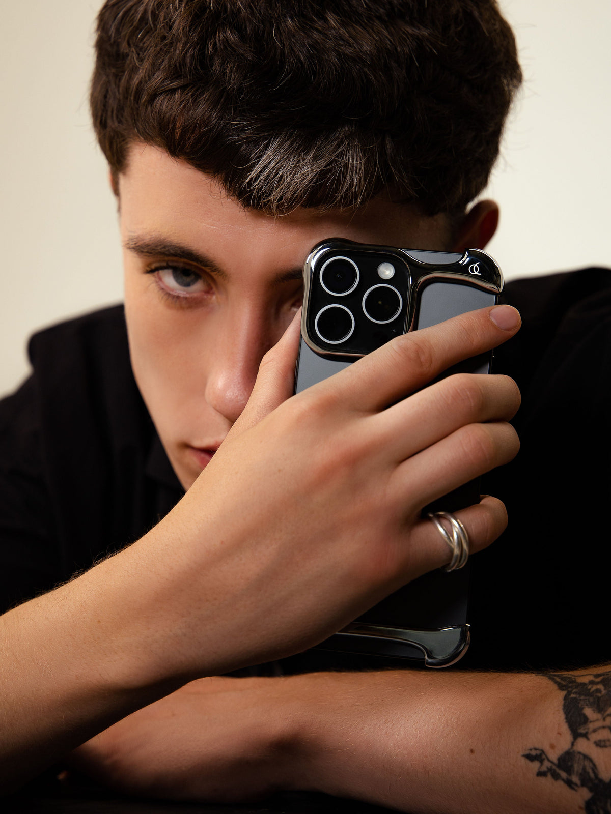 Arc Pulse for iPhone 16 Pro