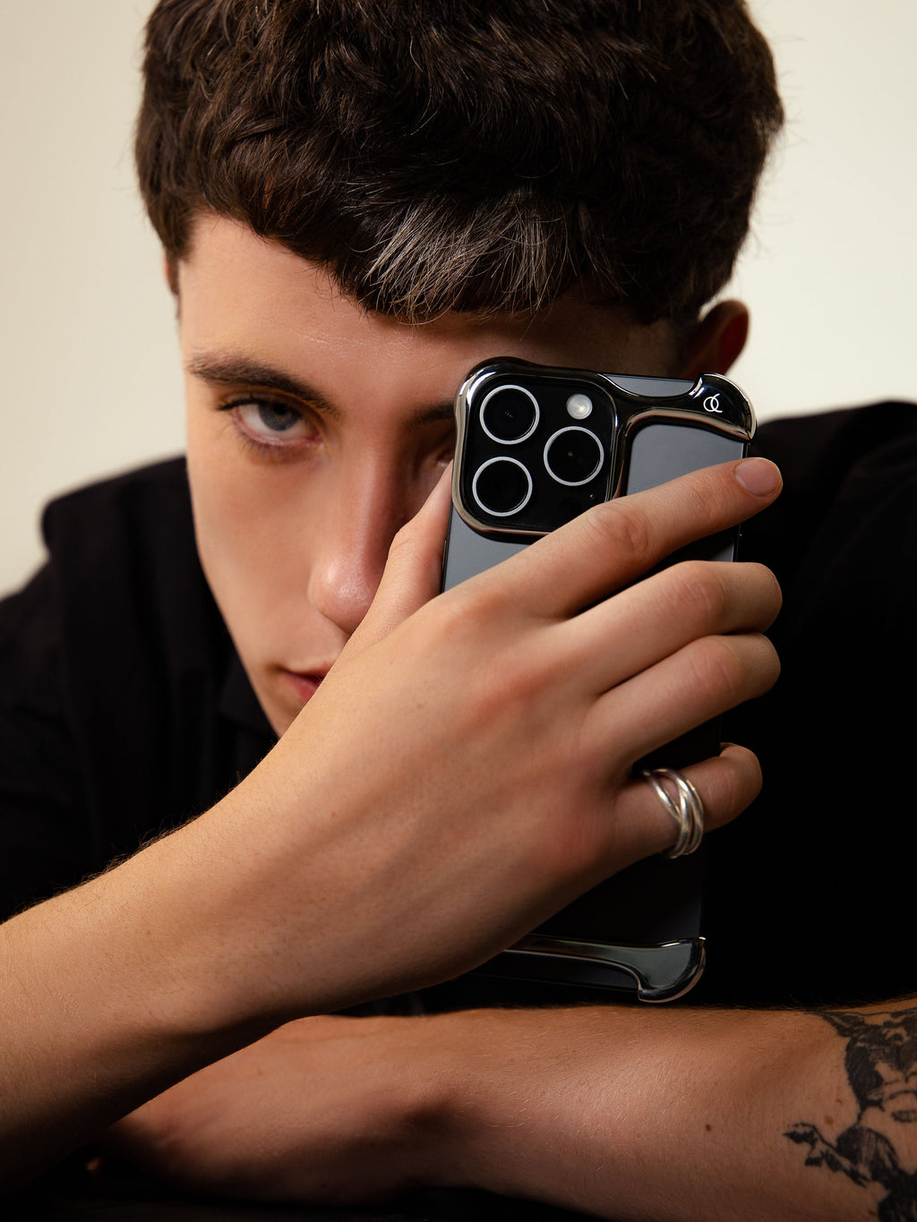 Arc Pulse for iPhone 16 Pro Max