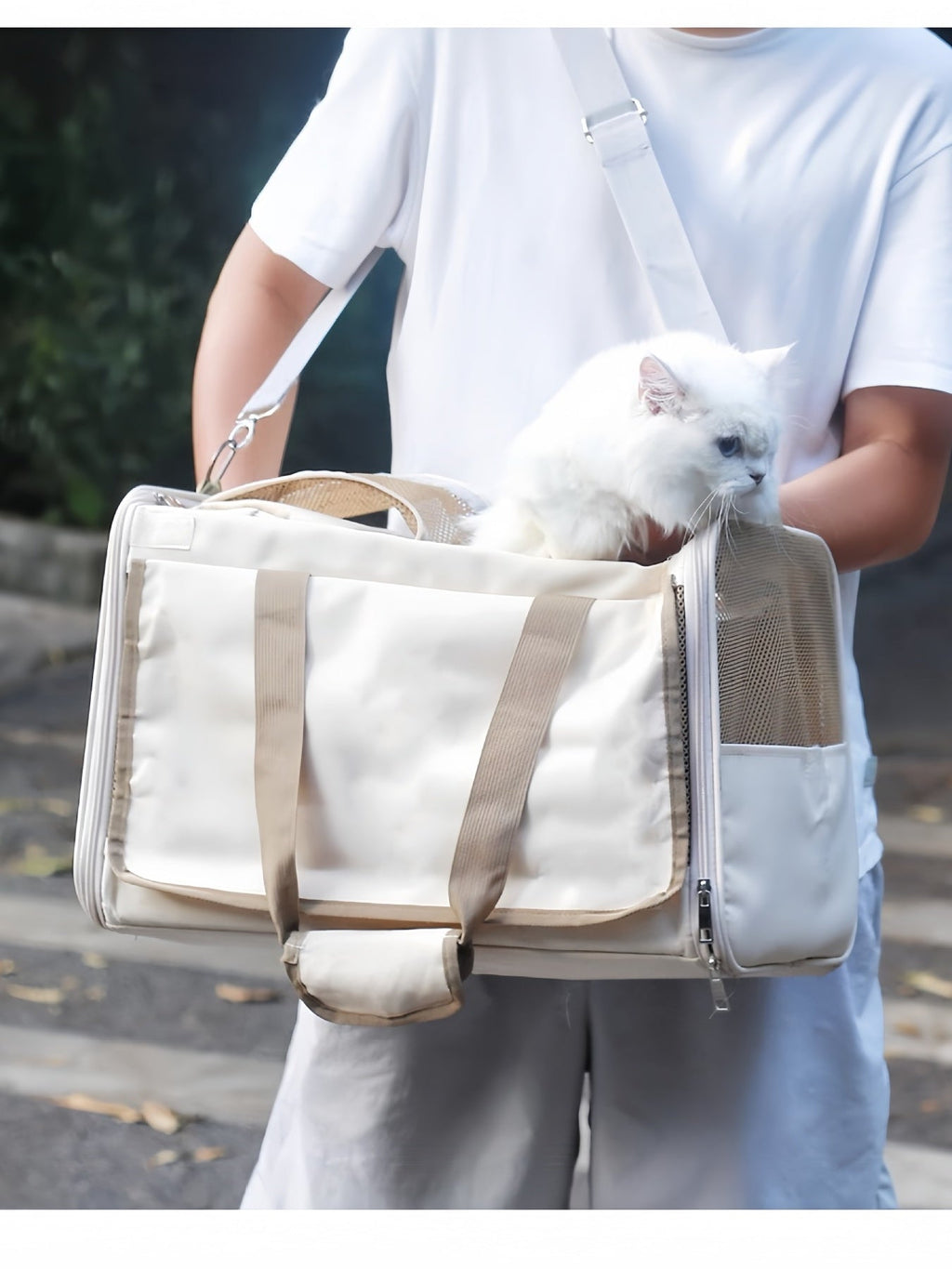Comfortable Breathable Pet Carrier Bag